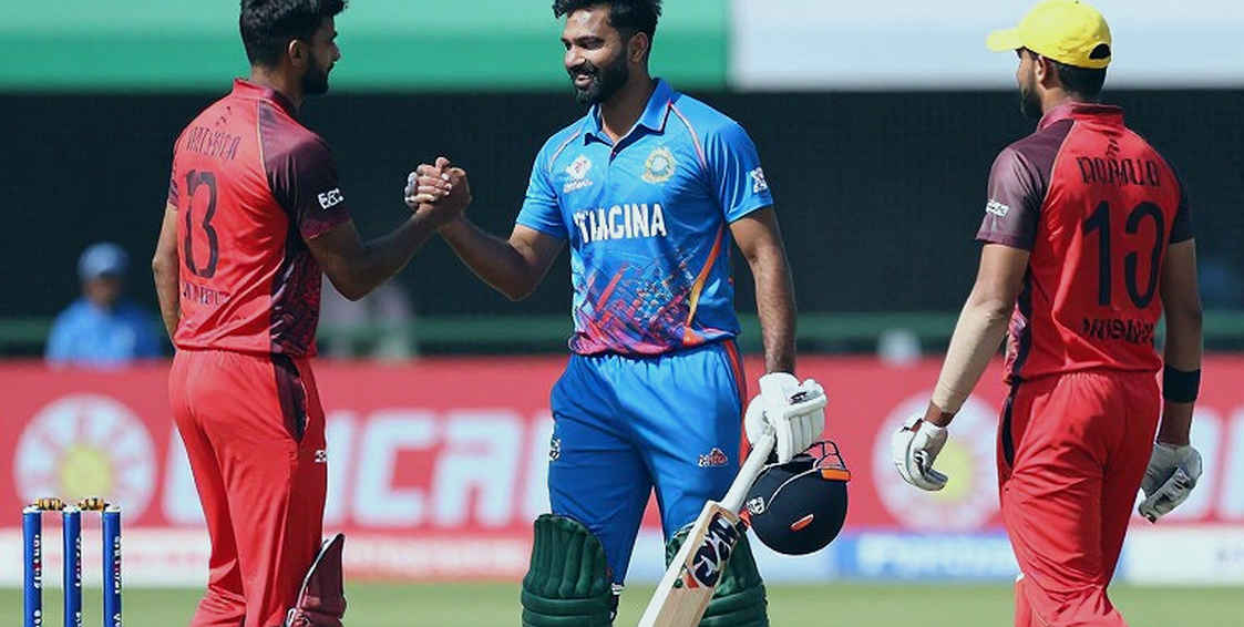 অস্ট্রেলিয়ার কেপেবার্হা পতন: ফলো-অন সিদ্ধান্তের ক্লজ-ফরেনসিক ও দ্বিতীয় টেস্টের সমীকরণ